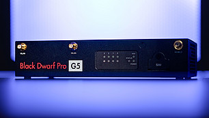Eine UTM-Firewall von Securepoint in einem Serverschrank.