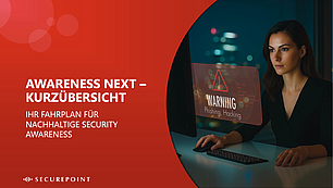 Eine junge Frau sitzt aufmerksam und selbstbewusst vor einem Computer.